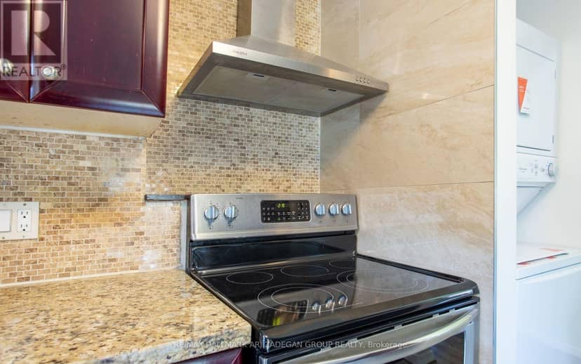 210 Harrygan Crescent — photo 12 of 36