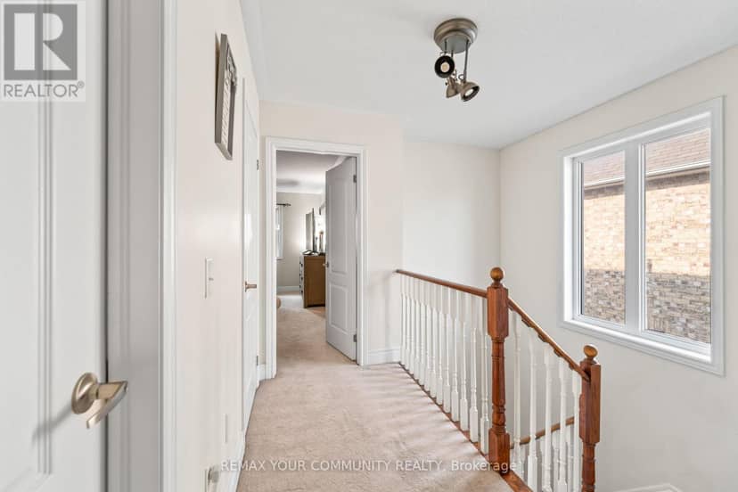 164 Dewell Crescent — photo 20 of 39
