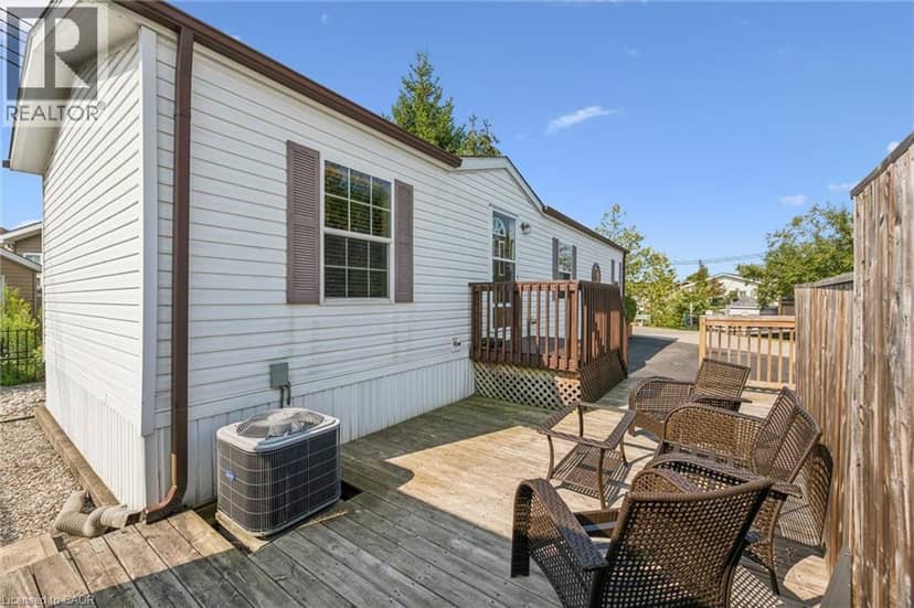 21 TRILLIUM BEACH Drive — photo 5 of 29