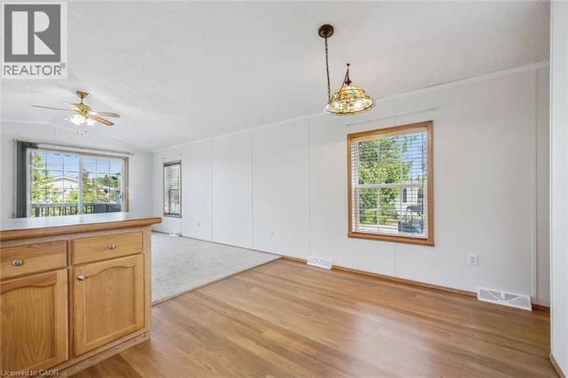 21 TRILLIUM BEACH Drive — photo 13 of 29