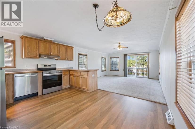 21 TRILLIUM BEACH Drive — photo 10 of 29