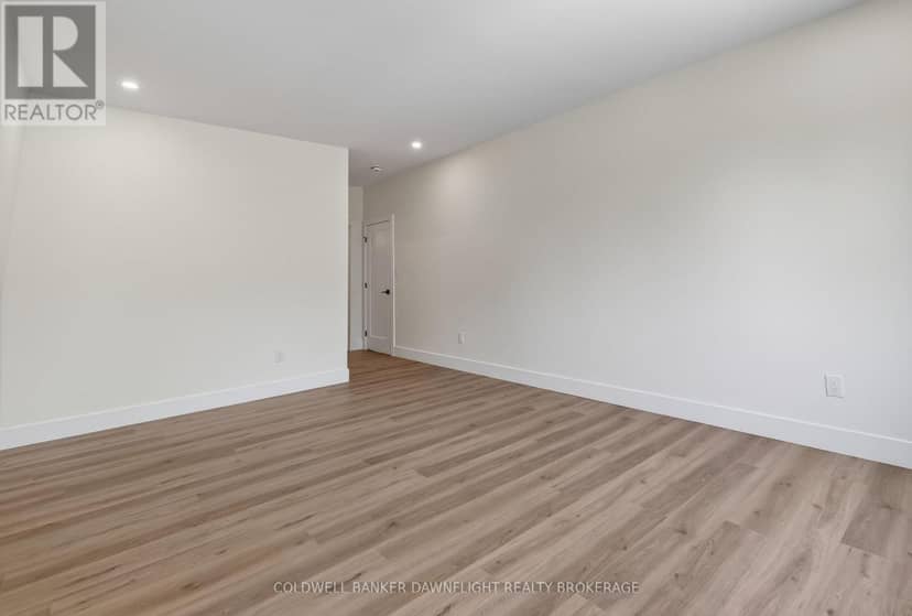 117 James Street — photo 14 of 38