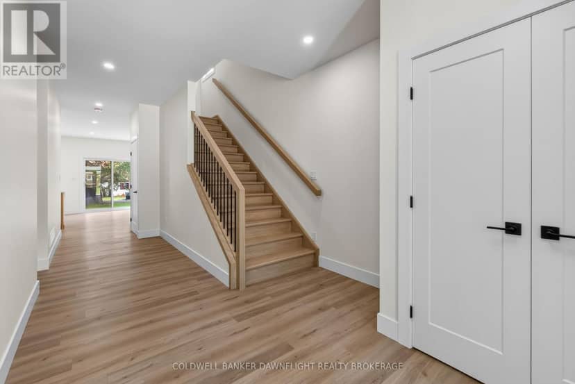 117 James Street, North Middlesex, photo 4