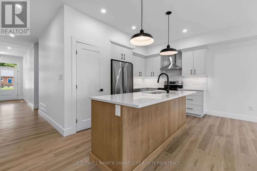 117 James Street, North Middlesex, photo 8