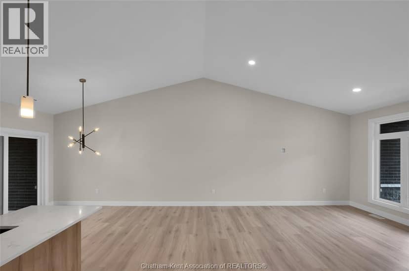 587 KEIL TRAIL North — photo 4 of 31