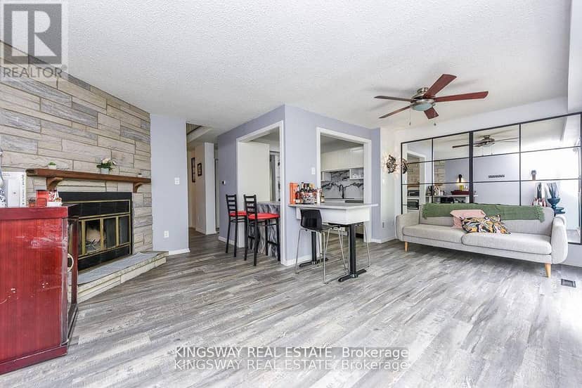 29 - 3125 Fifth Line W — photo 10 of 40