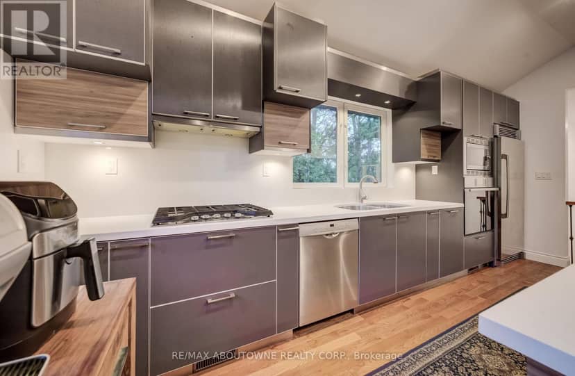 3091 Parkerhill Road — photo 17 of 40