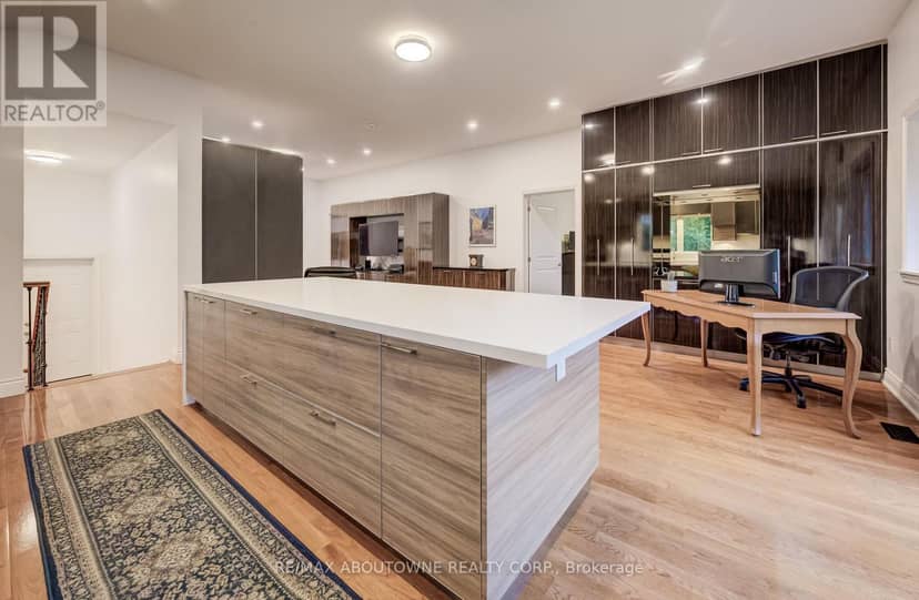 3091 Parkerhill Road — photo 18 of 40