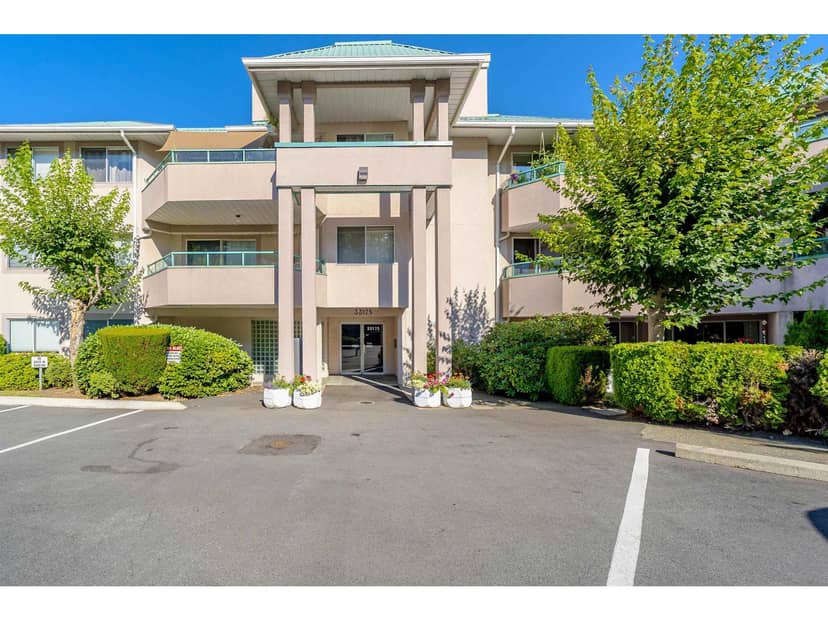 221 33175 OLD YALE ROAD, Abbotsford