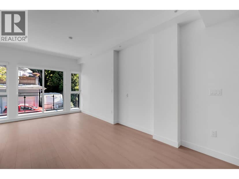 2XX 422 E 3RD STREET, North Vancouver, photo 3