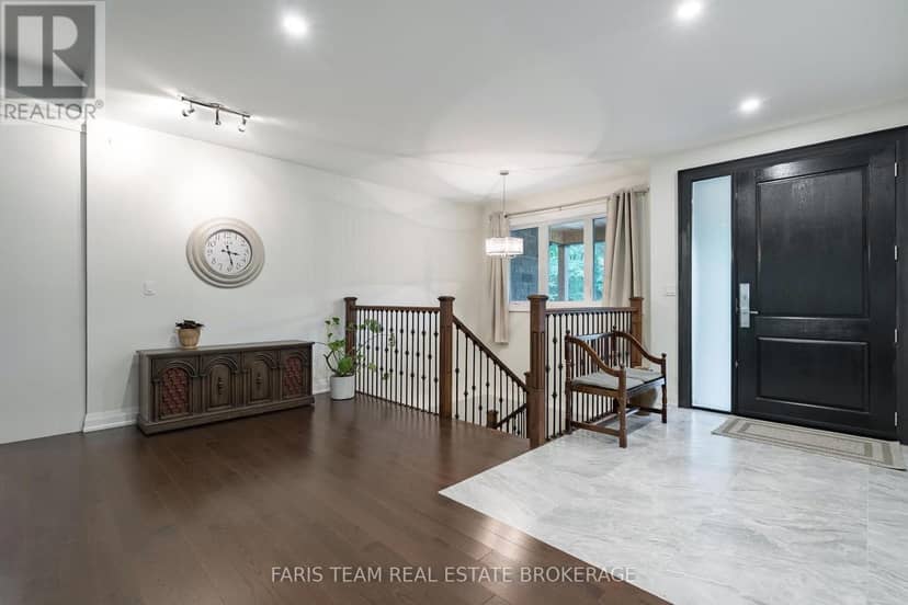34 Oakwood Avenue — photo 5 of 39