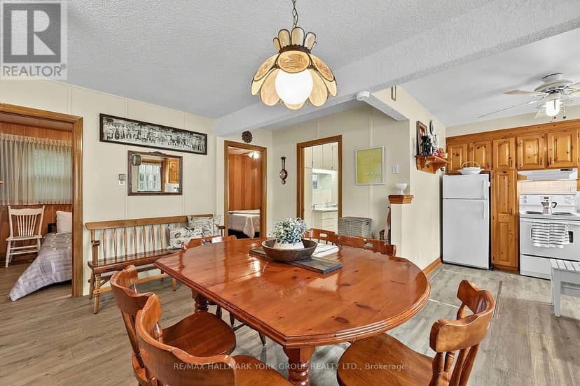 1085 River Road E — photo 13 of 40
