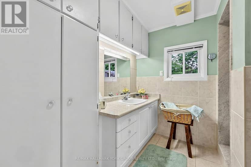1085 River Road E — photo 24 of 40