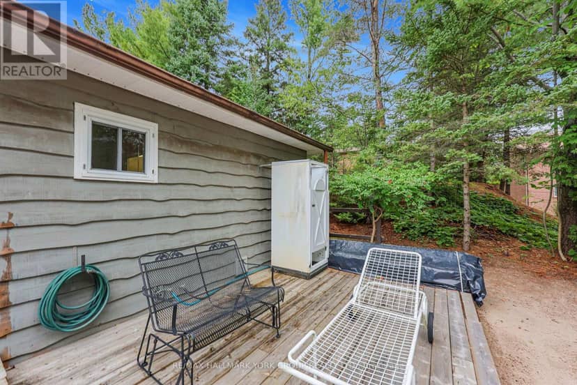 1085 River Road E — photo 38 of 40