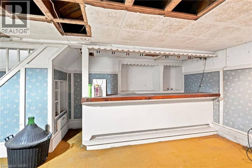 698 YORK Road — photo 27 of 35