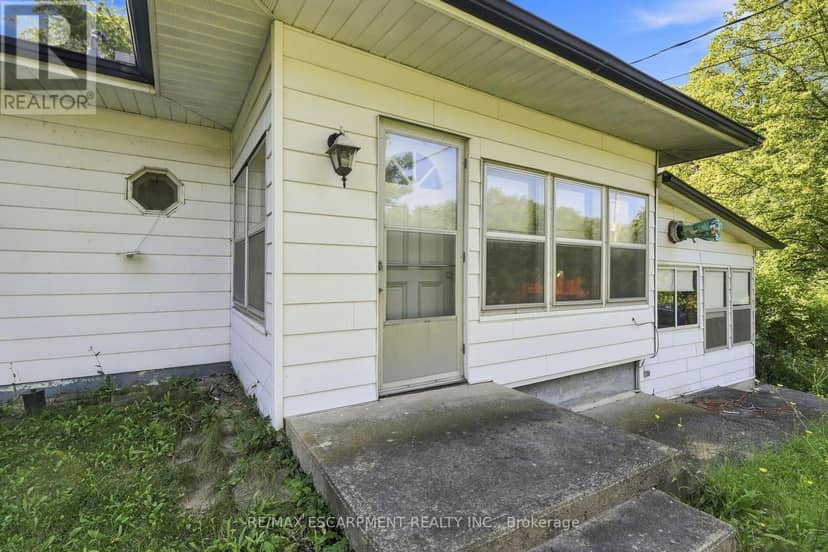 698 York Road, Hamilton, photo 8