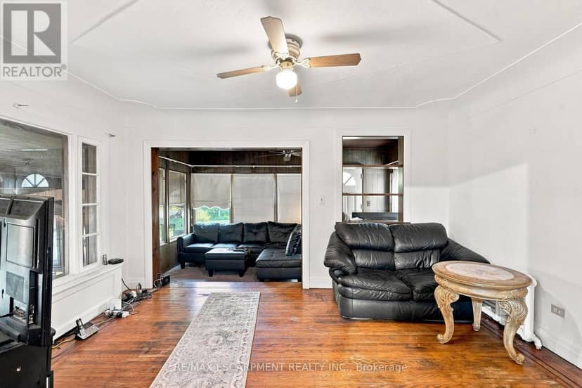 698 York Road — photo 15 of 35