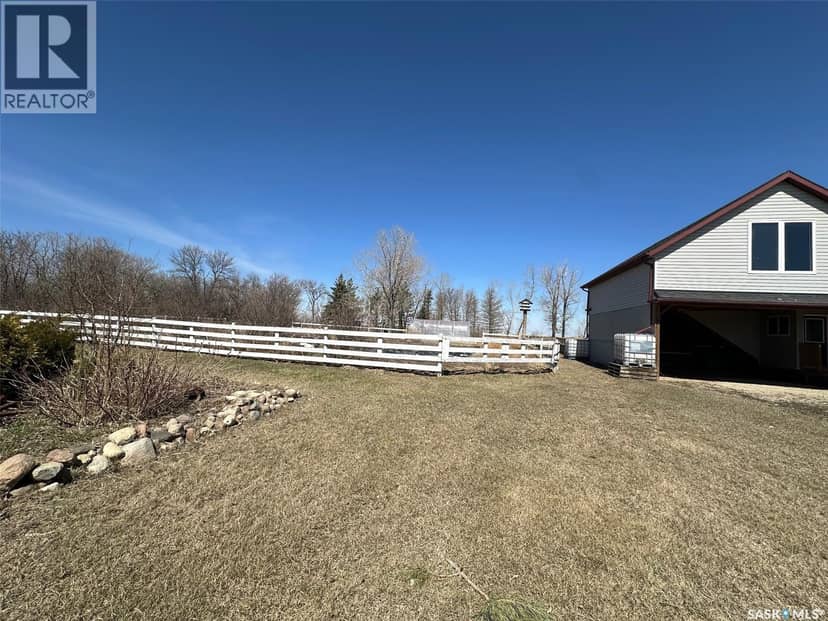 Bell Acreage — photo 34 of 40