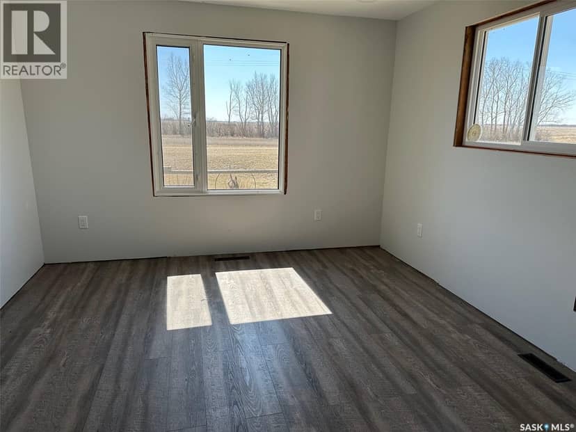 Bell Acreage — photo 13 of 40