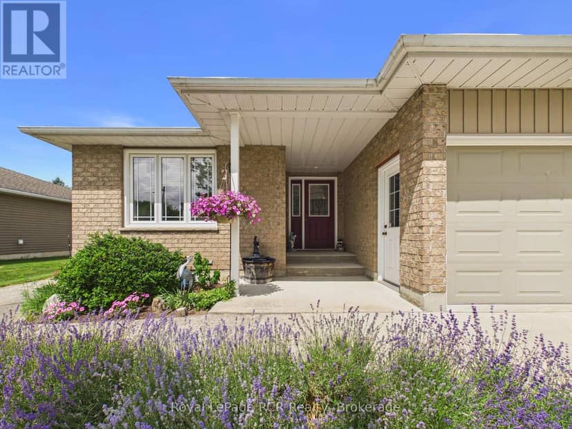 51 Alfred Street, North Huron, photo 3