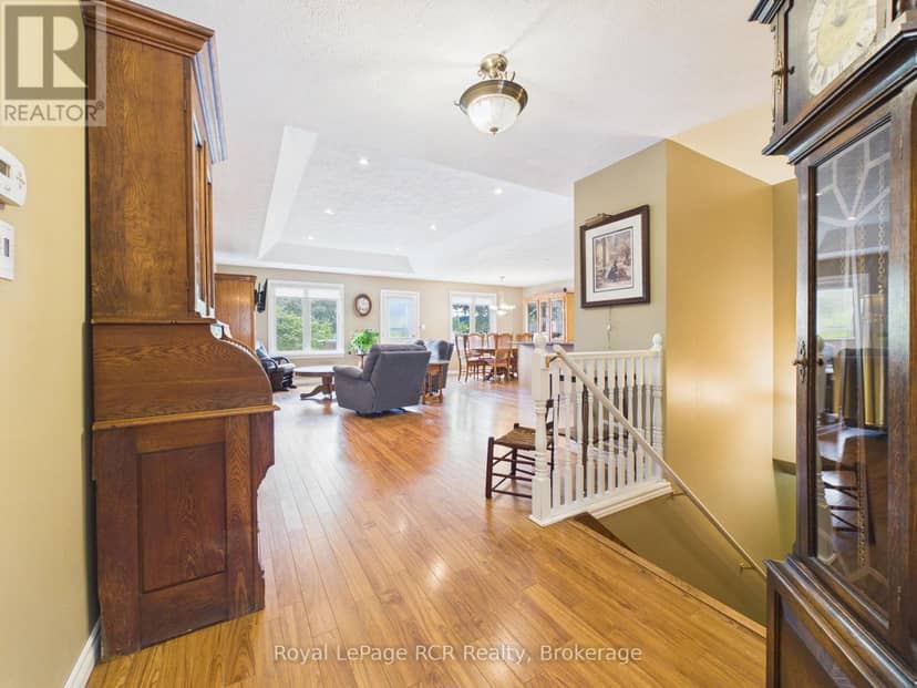 51 Alfred Street, North Huron, photo 5