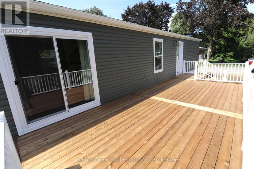 7 Sutton Drive — photo 20 of 25