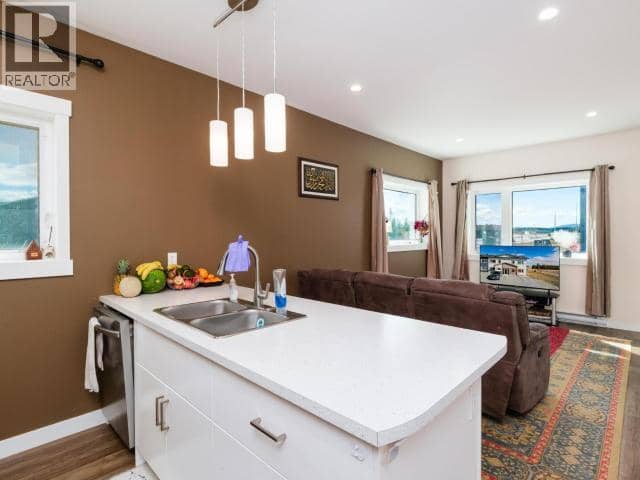 116-25 Gleaner Avenue — photo 10 of 18