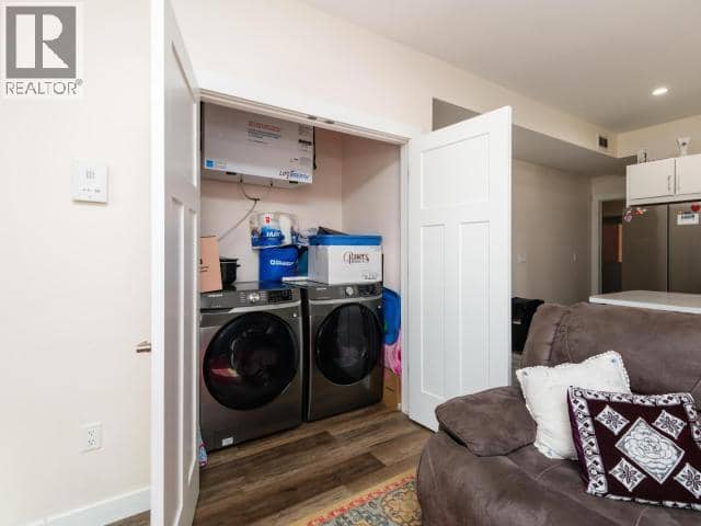 116-25 Gleaner Avenue — photo 5 of 18