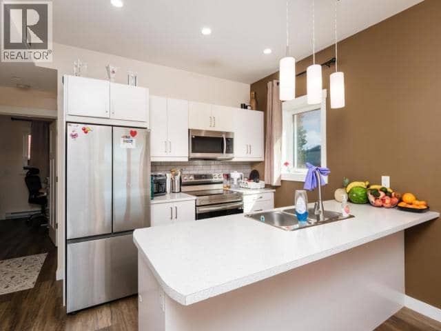 116-25 Gleaner Avenue — photo 8 of 18