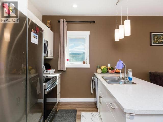 116-25 Gleaner Avenue — photo 9 of 18