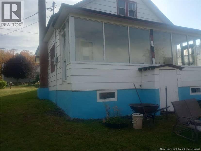371 Goderich Street — photo 17 of 39