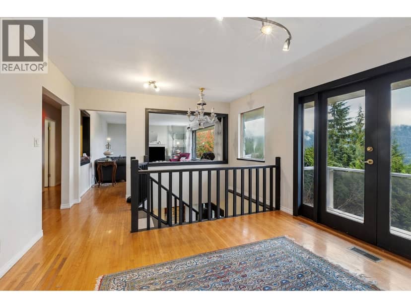 556 BALLANTREE ROAD, West Vancouver, photo 5