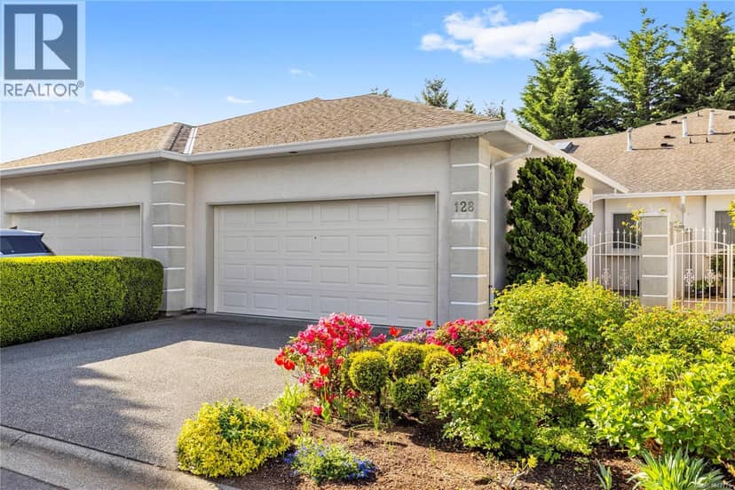 128 Ocean Walk Dr — photo 1 of 24