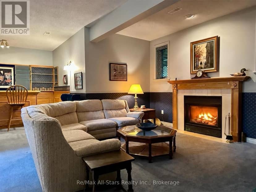 3 Governors Drive — photo 20 of 40