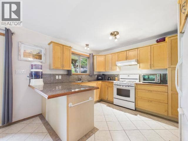5072 PROSPECT STREET, Texada Island, photo 3