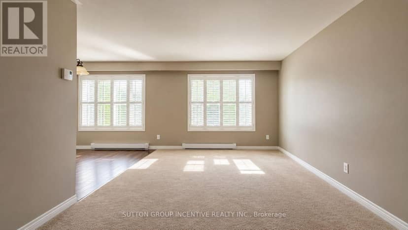 35 Davies Crescent — photo 6 of 25