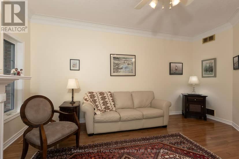 70 Crawford Street — photo 7 of 40