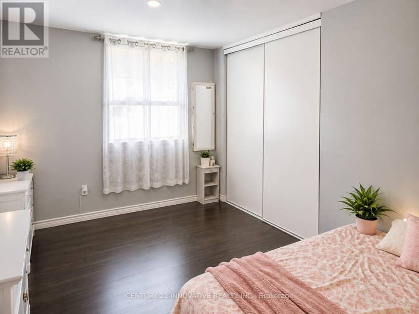 609 - 1 Massey Square — photo 9 of 23