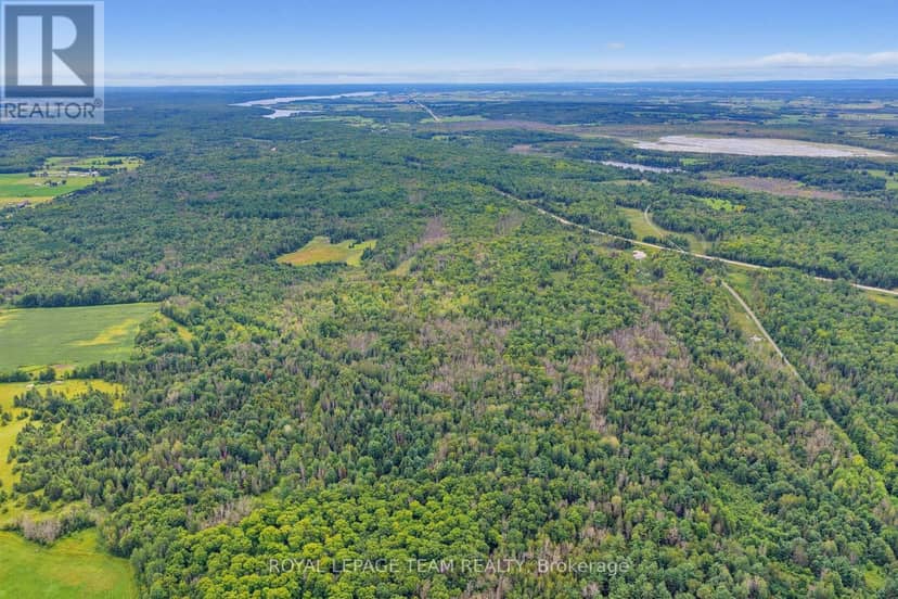 000 Greenwood Road, Laurentian Valley, photo 8