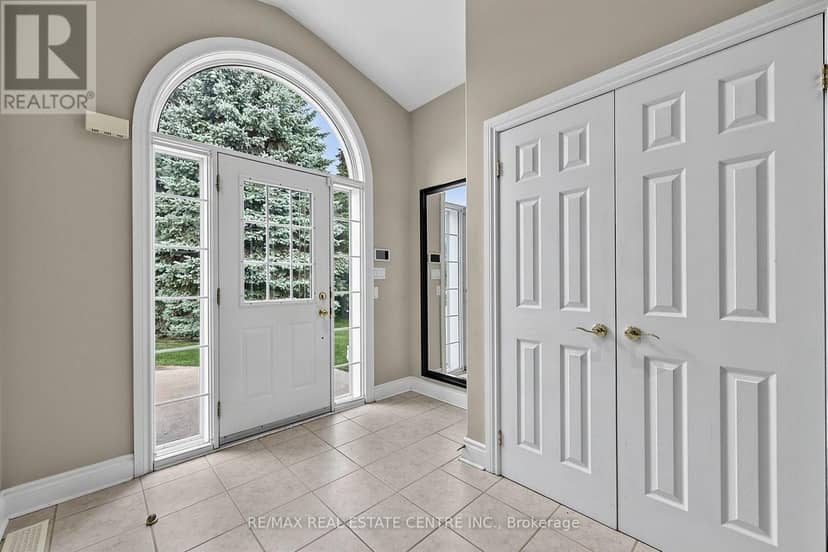 1603 Wedgewood Drive — photo 10 of 40