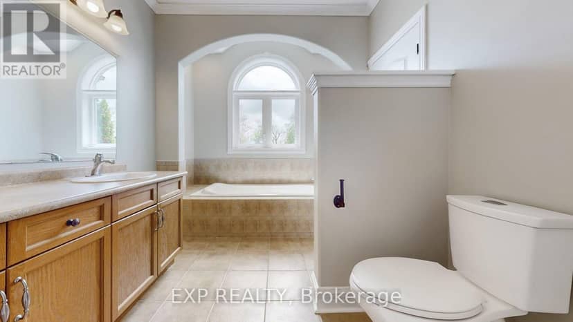 42 Somerville Crescent — photo 32 of 40