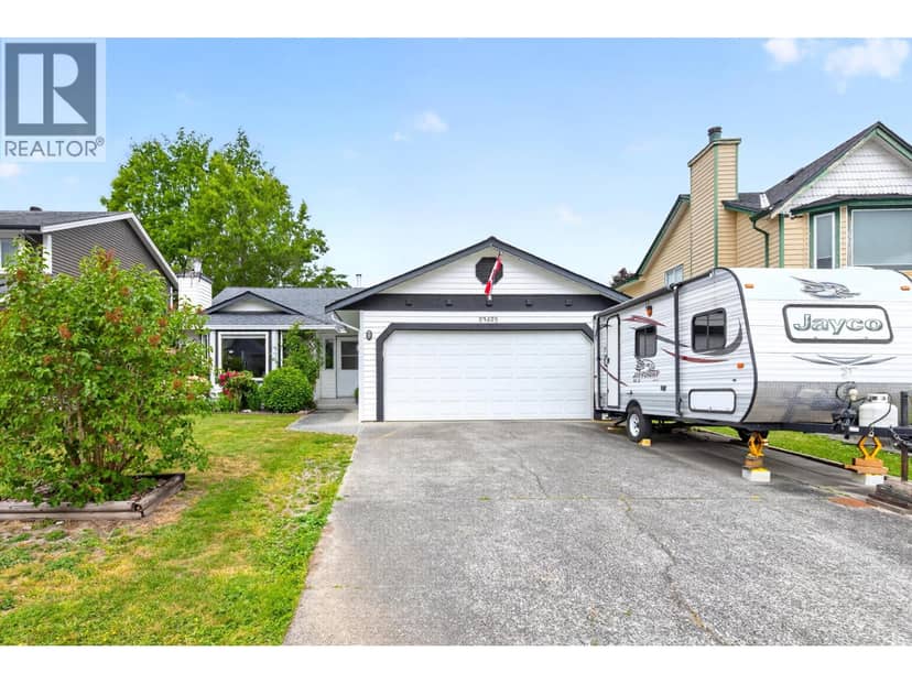 23425 WHIPPOORWILL AVENUE, Maple Ridge