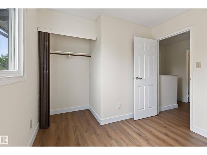 18478 62B AV NW — photo 15 of 26