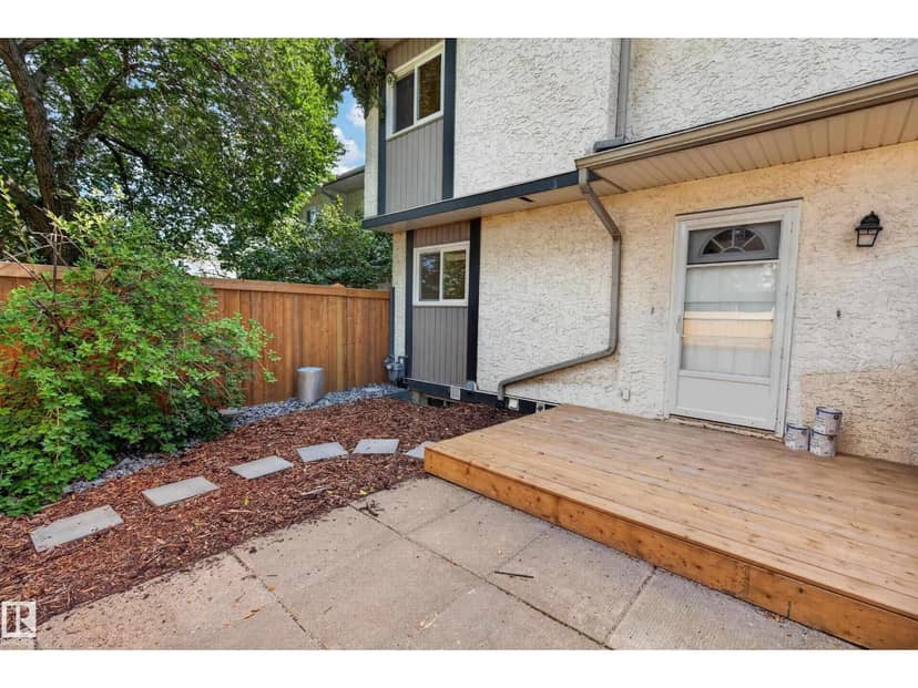 18478 62B AV NW — photo 25 of 26