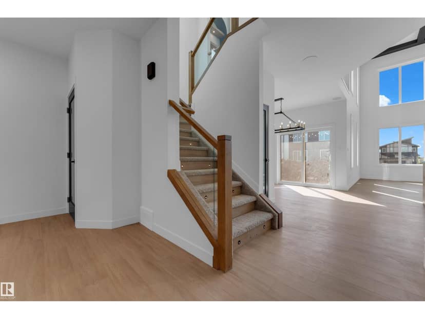 99 Eldridge Pt — photo 10 of 40