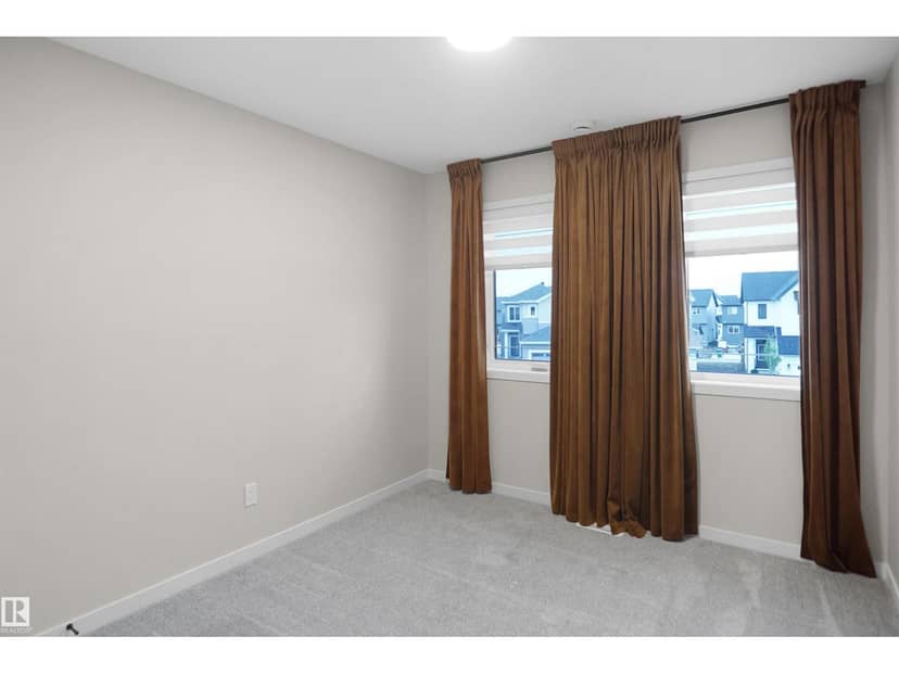 7100 51 AV — photo 37 of 40