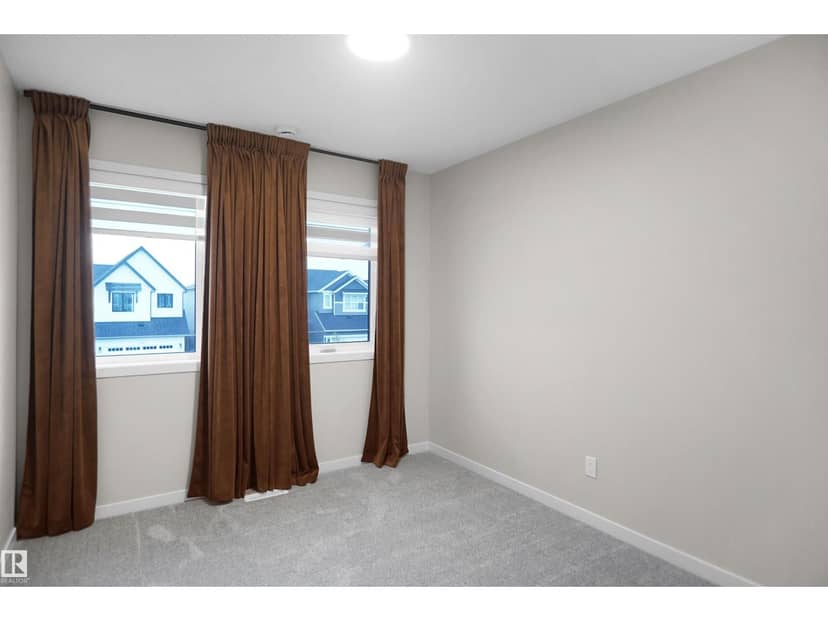 7100 51 AV — photo 35 of 40