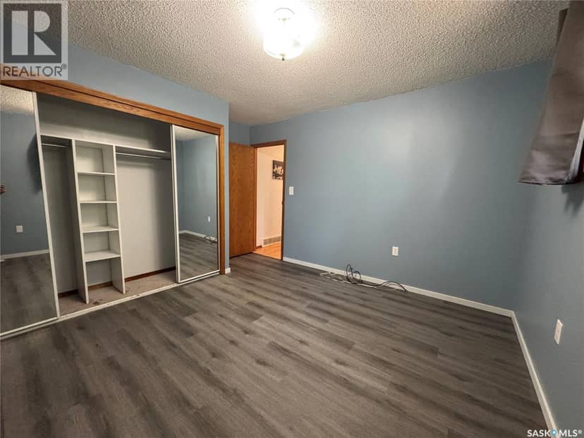 401 Poplar STREET — photo 13 of 38