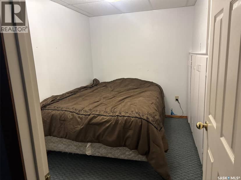 401 Poplar STREET — photo 19 of 38