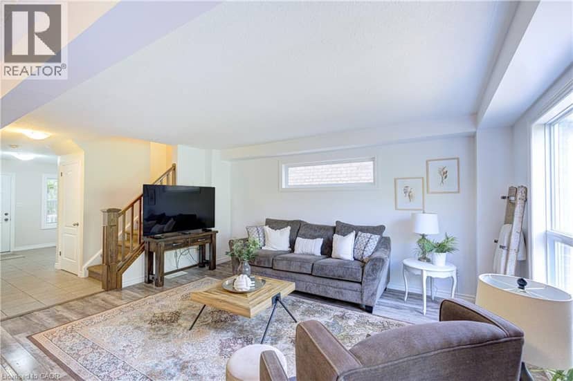 282 CARRINGTON Drive — photo 5 of 40
